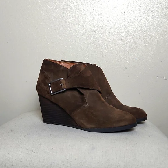 Lucky Brand Sumarah Suede Wedge Bootie - Picture 1 of 7